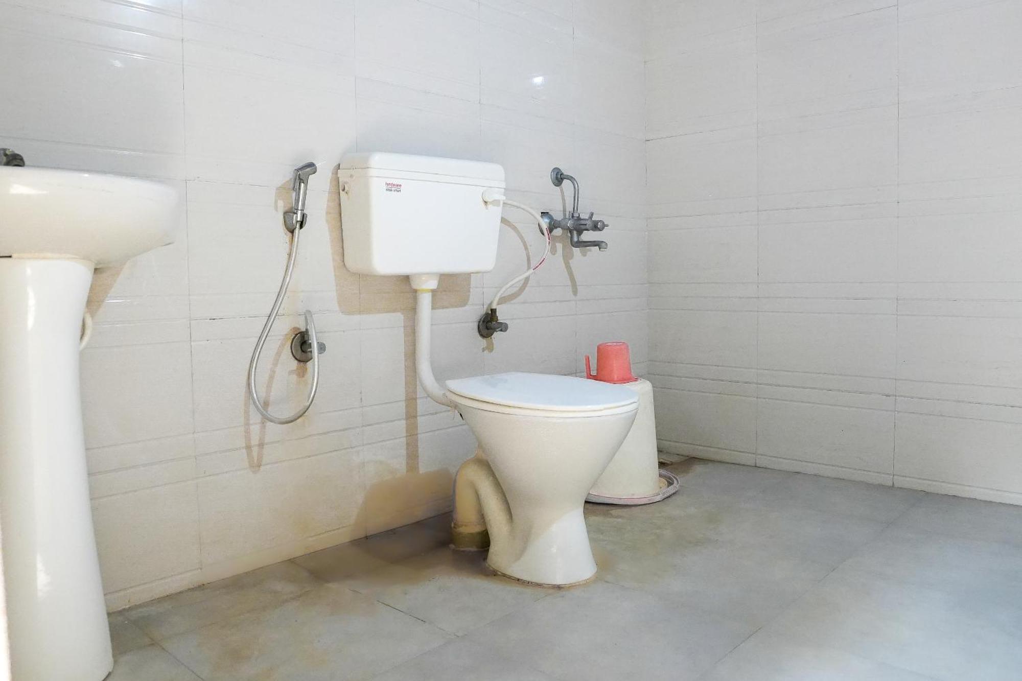 Bana The Wild Waters Hotel Muduvadi Ngoại thất bức ảnh