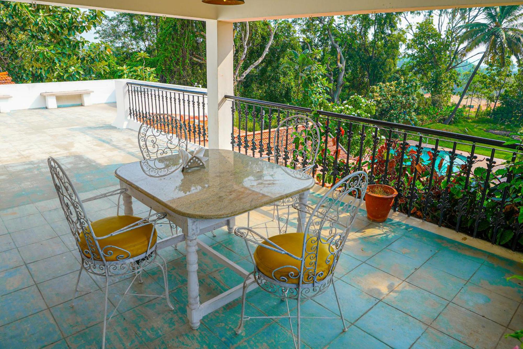 Bana The Wild Waters Hotel Muduvadi Ngoại thất bức ảnh