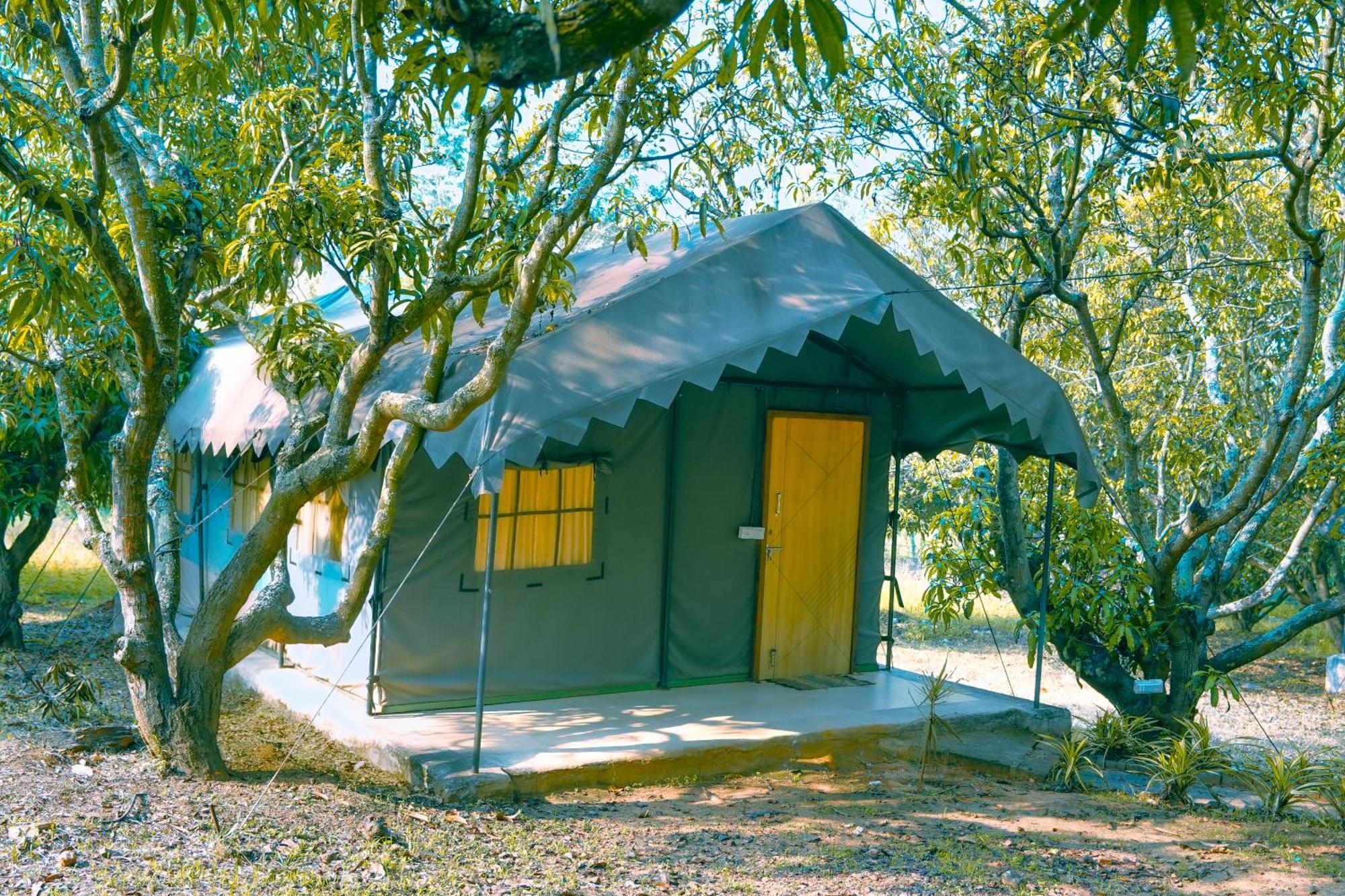 Bana The Wild Waters Hotel Muduvadi Ngoại thất bức ảnh